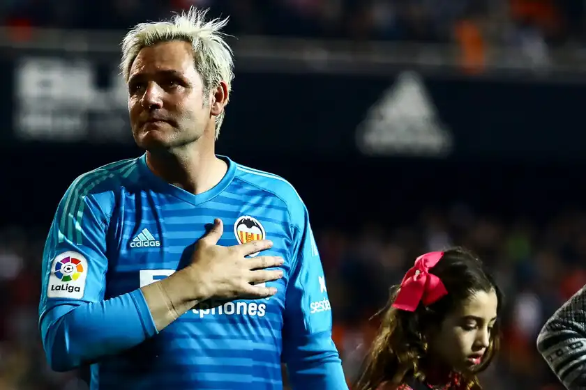 Santiago Cañizares: Un Nuevo Comienzo Tras la Ruptura