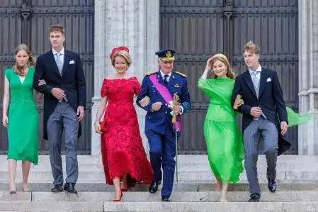 Desmitificando el Romance Real: La Verdad Detrás de la Imagen Falsificada de los Príncipes