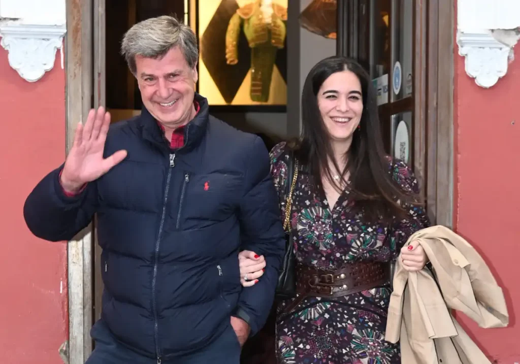 El Enlace Real: La Boda de Cayetano Martínez de Irujo y Bárbara Mirjan