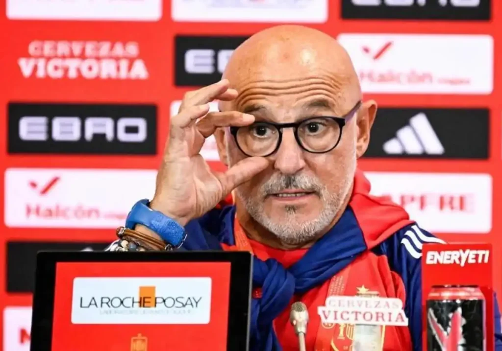 La Tensión en la Selección Española: Luis de la Fuente y la Polémica con Hansi Flick