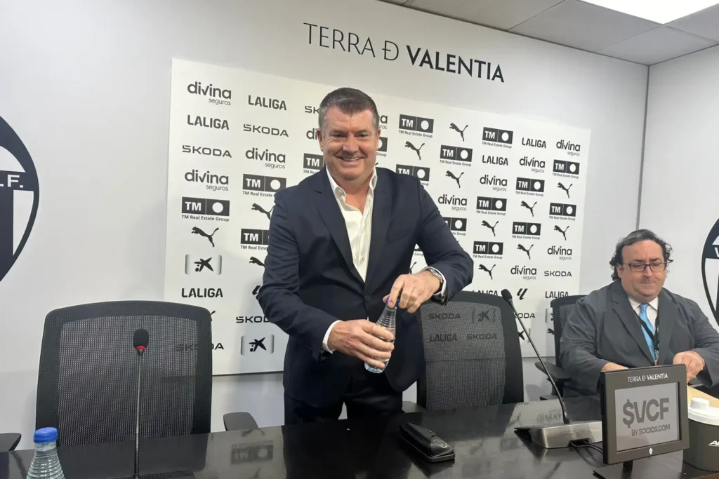 Ron Gourlay y el Futuro del Valencia CF: Mensaje de Unidad y Confianza