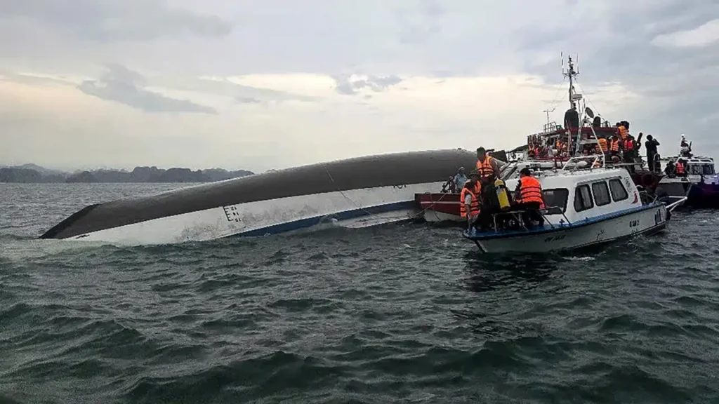 Tragedia en la Bahía de Ha Long: Naufragio de Embarcación Turística Deja Decenas de Muertos